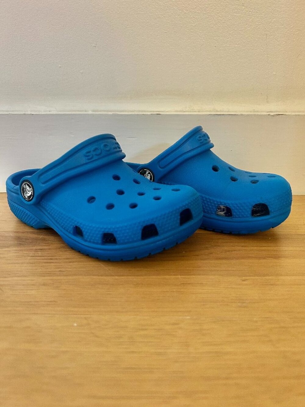 Cobalt Blue Crocs for Toddler Size 9T Sandals EXCELLENT CONDITION